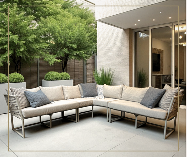Borek Key Dining – Showroom model