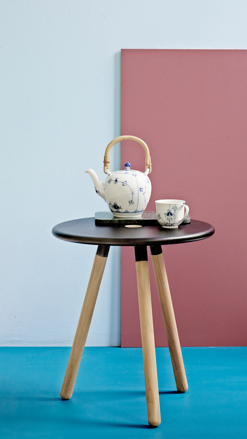 Area tablestool white
