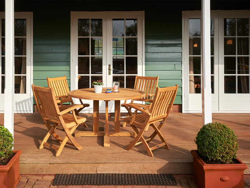 William teak tafel rond 130 cm.