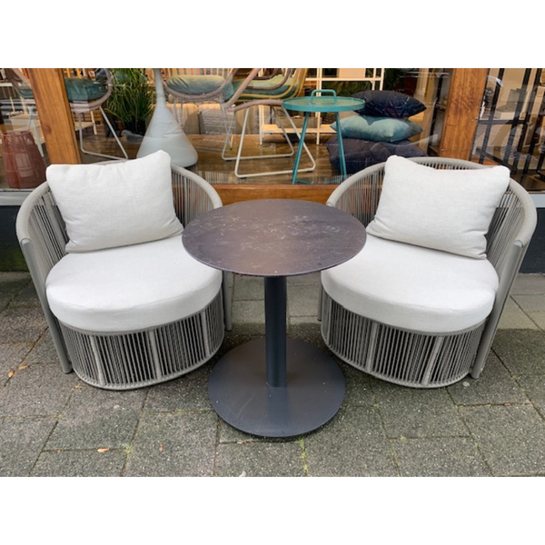 Borek Savona fauteuils & Peniche tafel