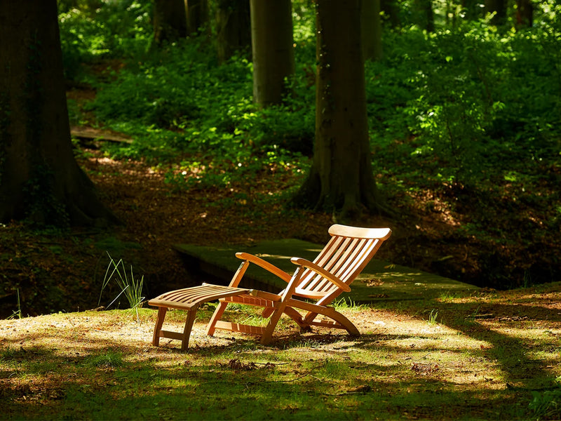 Traditional Teak Victoria deckchair