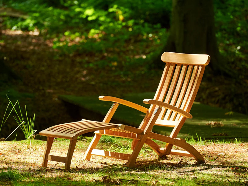 Traditional Teak Victoria deckchair